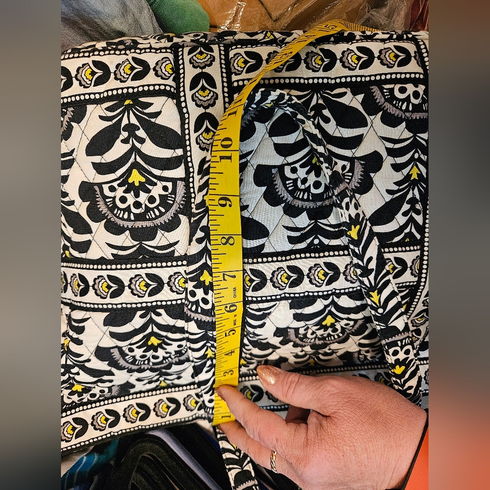 #007- VERA BRADLEY- Black, Yellow, and White Tote Bag - Picture 8 of 16
